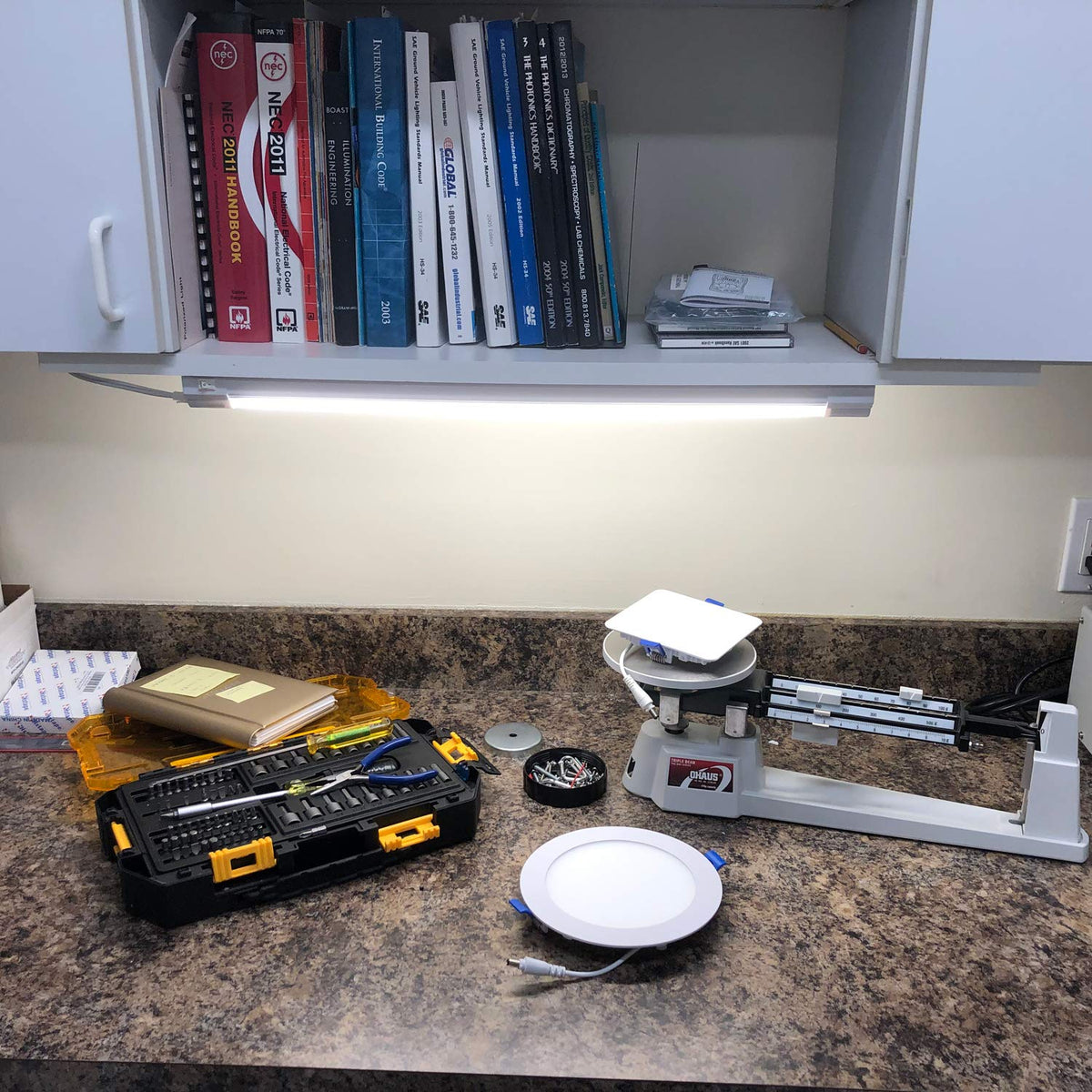 24 in. LED Under Cabinet Light, 1200 Lumens Warm White 3000K G312